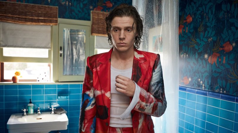 Happy 36th birthday to the Emmy-winning Evan Peters.
