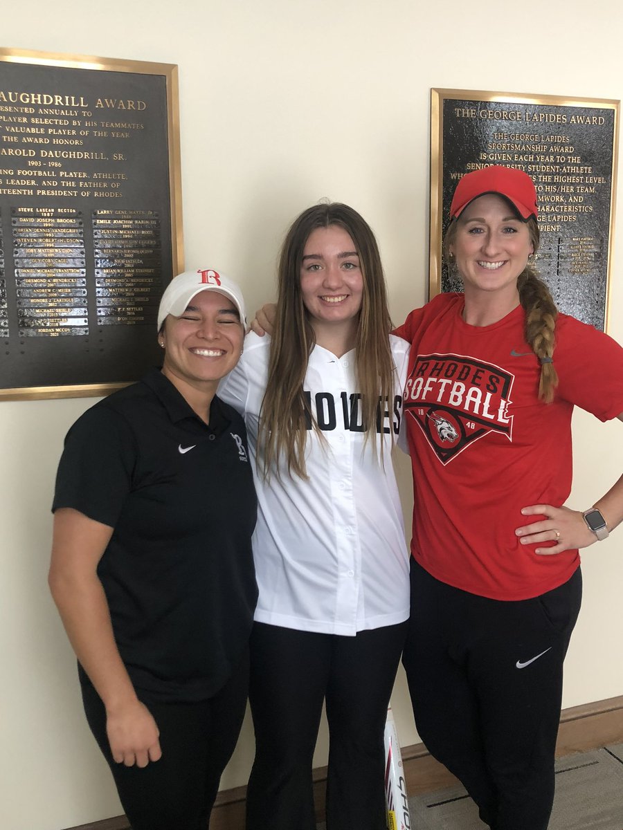 Thank you so much <a href="/RhodesSoftball/">Rhodes Softball</a> for having me on campus! <a href="/MandiBaldufnsr/">Mandi Balduf</a> <a href="/tnbolts2024sain/">Tennessee Bolts 2024</a> <a href="/boltscoach/">B'ham Thunderbolts</a> <a href="/ExtraInningSB/">EXTRA INNING SOFTBALL</a> @FloSoftball <a href="/BrenttEads/">Brentt Eads</a>