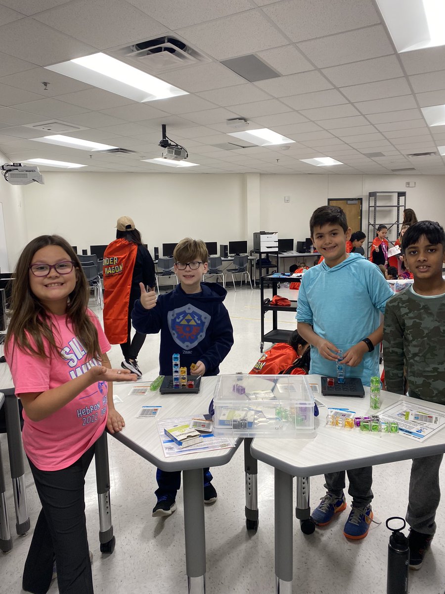 ganttb2015's tweet photo. The LISD Wonder Wagon came to @HomesteadES yesterday and the 3rd graders had such a great time with the STEM activities! @LISDScience @LISDSTEM  2 of 2 https://t.co/q7vyPwY3EV
