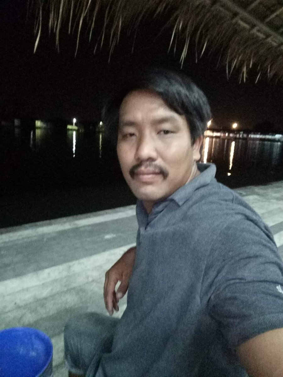 เหงาๆทักมาคุยกันถูกใจค่อยว่ากัน
บ่างบพลีน้อย,บางบ่อ,บางปะกงสาวๆทักใด้คัฟ