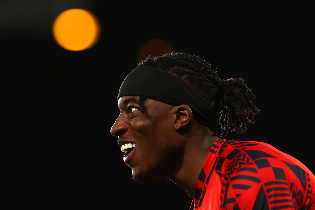 FabrizioRomano's tweet photo. Noni Madueke is currently undergoing main part of his medical tests as new Chelsea player after arriving in London on Thursday night 🔵 #CFC 

Contracts being checked then deal will be completed with PSV Eindhoven on €35m package. https://t.co/9YSAnqFlWC