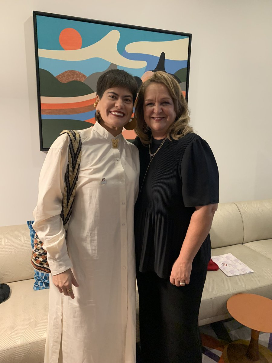 AnaKaCasta's tweet photo. Gracias por la hospitalidad doctora Marianick Tremblay, Embajadora Canadá en Colombia .
#AnaKPorLaHistórica #EnfoqueDeGénero #EdilLocalidad2 #Sororidad #PresupuestoParaLaIgualdad https://t.co/lJ0KjQaqo3
