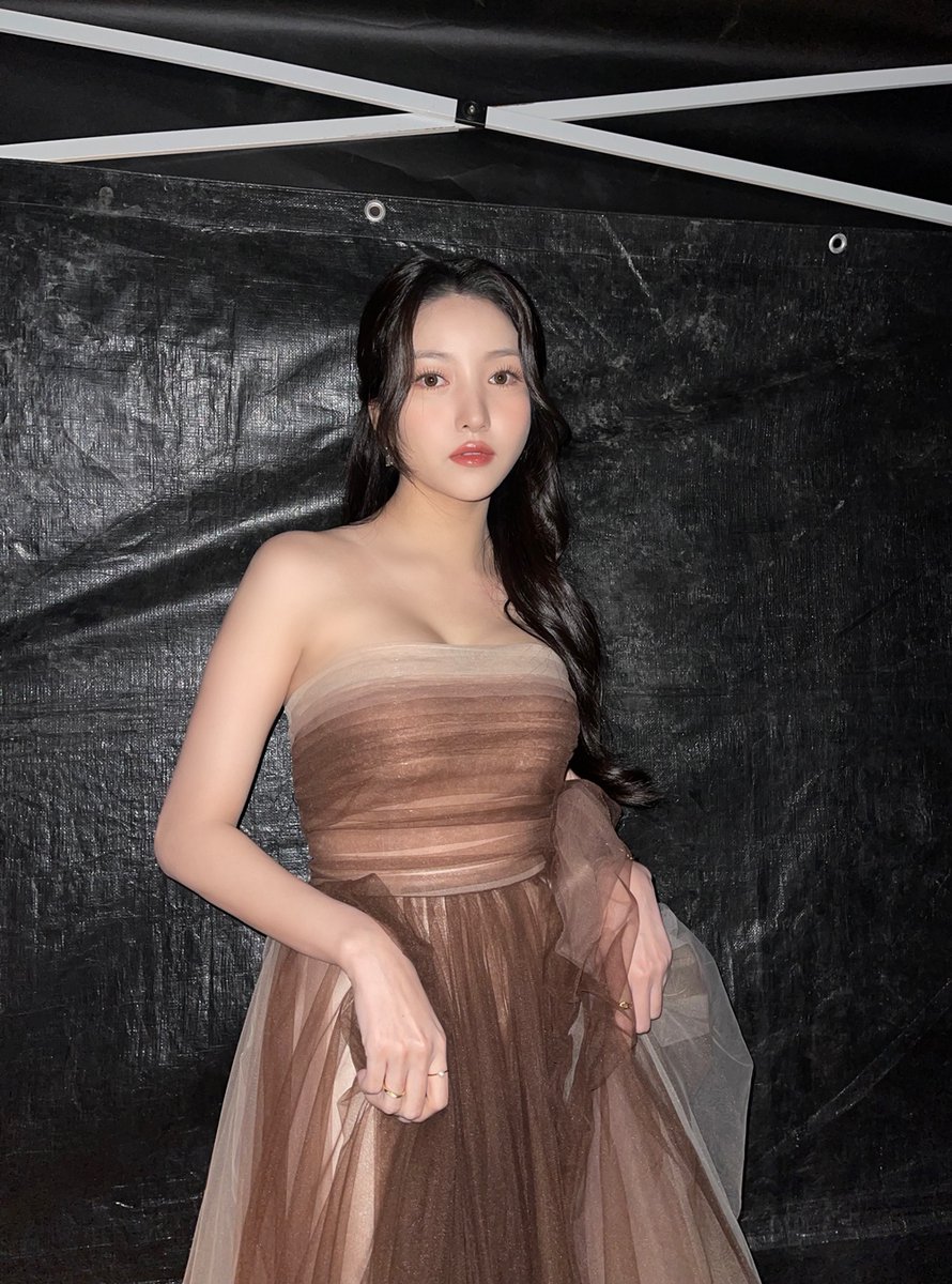 [NEWS] 김소원, ˙서가대˙ 시상자로 참석 ＂여자친구 멤버들 보고 싶어＂

naver.me/GnCI970a 

#김소원 #KIMSOWON