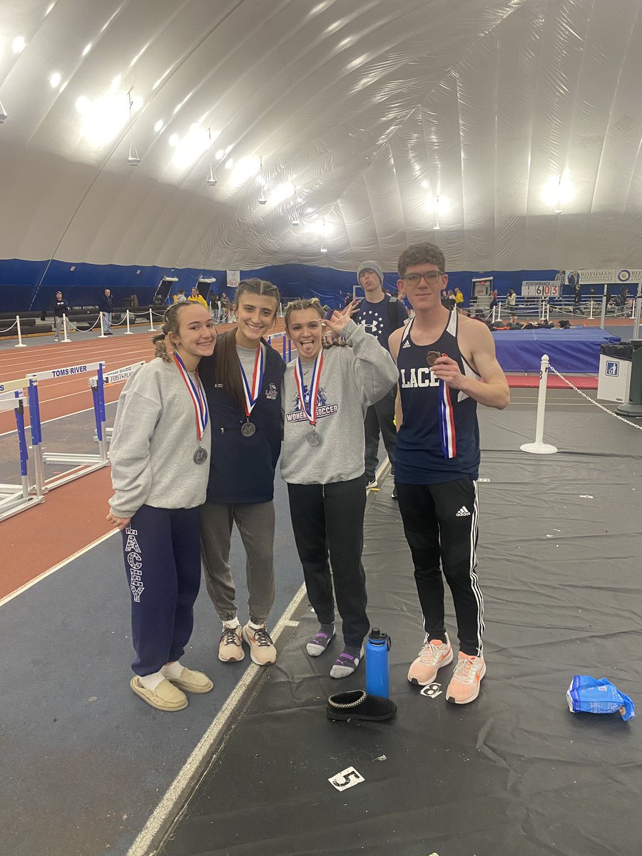 Lacey Track tweet media