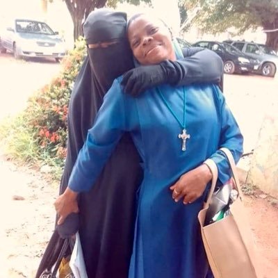 Ayo_Iyanumasele's tweet photo. Alhamdulillah 💯 
Lafiaji more Blessings and Grace 🙏
⭐🤴👸✈🇳🇬🌍❤🏅🏆💰💰💰
#EndSARS 
#EndPoliceBrutality 
#AYShow 
#Obidient 
#PeterObi4President2023 
#Unstoppable 
#Greatness 
#Iyanumashele https://t.co/2zV9jm8hha