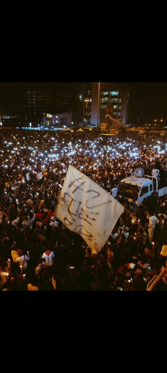 Ayo_Iyanumasele's tweet photo. Alhamdulillah 💯 
Lafiaji more Blessings and Grace 🙏
⭐🤴👸✈🇳🇬🌍❤🏅🏆💰💰💰
#EndSARS 
#EndPoliceBrutality 
#AYShow 
#Obidient 
#PeterObi4President2023 
#Unstoppable 
#Greatness 
#Iyanumashele https://t.co/2zV9jm8hha