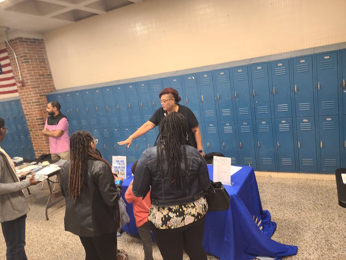 Churchland Middle School (@truckerschms) on Twitter photo Thank you to all the vendors that made Career Night a great success. Our Truckers gained valuable resources to help plan their futures. #LegendaryYearLoading <a href="/PortsVASchools/">Portsmouth Schools</a> <a href="/ebracyPPS/">Dr. Elie Bracy III</a> <a href="/HR_PPS/">PPSHR</a> <a href="/PaulMWilsonJr/">Paul M. Wilson, II.</a> <a href="/DrKisha_Pender/">Kisha Coleman-Pender</a> <a href="/CrystalPopeMath/">Dr. Crystal Pope</a> @Chico_S13 <a href="/AventsDetric/">Oneil</a> <a href="/Michaelh1819/">Michael Horton</a> Thank you to all the vendors that made Career Night a great success. Our Truckers gained valuable resources to help plan their futures. #LegendaryYearLoading <a href="/PortsVASchools/">Portsmouth Schools</a> <a href="/ebracyPPS/">Dr. Elie Bracy III</a> <a href="/HR_PPS/">PPSHR</a> <a href="/PaulMWilsonJr/">Paul M. Wilson, II.</a> <a href="/DrKisha_Pender/">Kisha Coleman-Pender</a> <a href="/CrystalPopeMath/">Dr. Crystal Pope</a> @Chico_S13 <a href="/AventsDetric/">Oneil</a> <a href="/Michaelh1819/">Michael Horton</a>