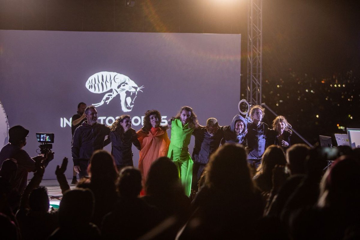 Muni_Renca's tweet photo. 2/2
Tras las exitosas funciones de Insectes y Jekyll on Ice, la programación internacional de #StgoaMIL que, por sexto año consecutivo, estuvo presente con obras y pasacalles abiertos a la comunidad finaliza su paso nuestra comuna. 

#EnRencaSomosCultura https://t.co/LmG1H34cft