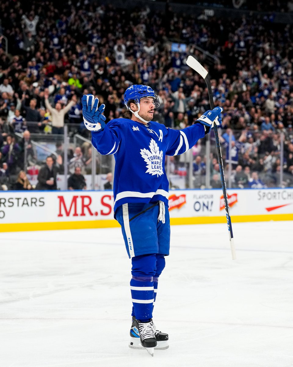 MapleLeafs's tweet photo. Entertained* https://t.co/8F0iPWreK4
