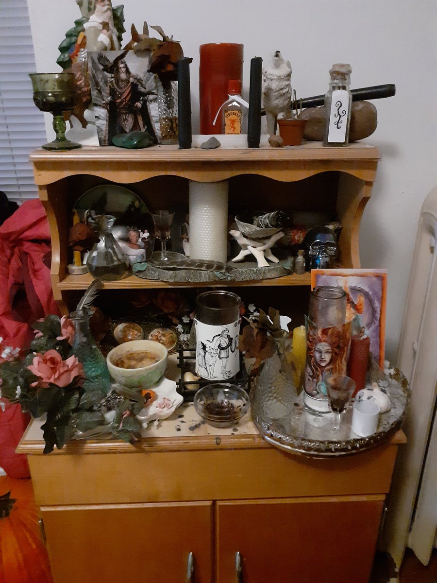 EveryotherWitch's tweet photo. @wonderlustwitch Curious if you can guess which entities are venerated here. https://t.co/gTVRBmHjFh