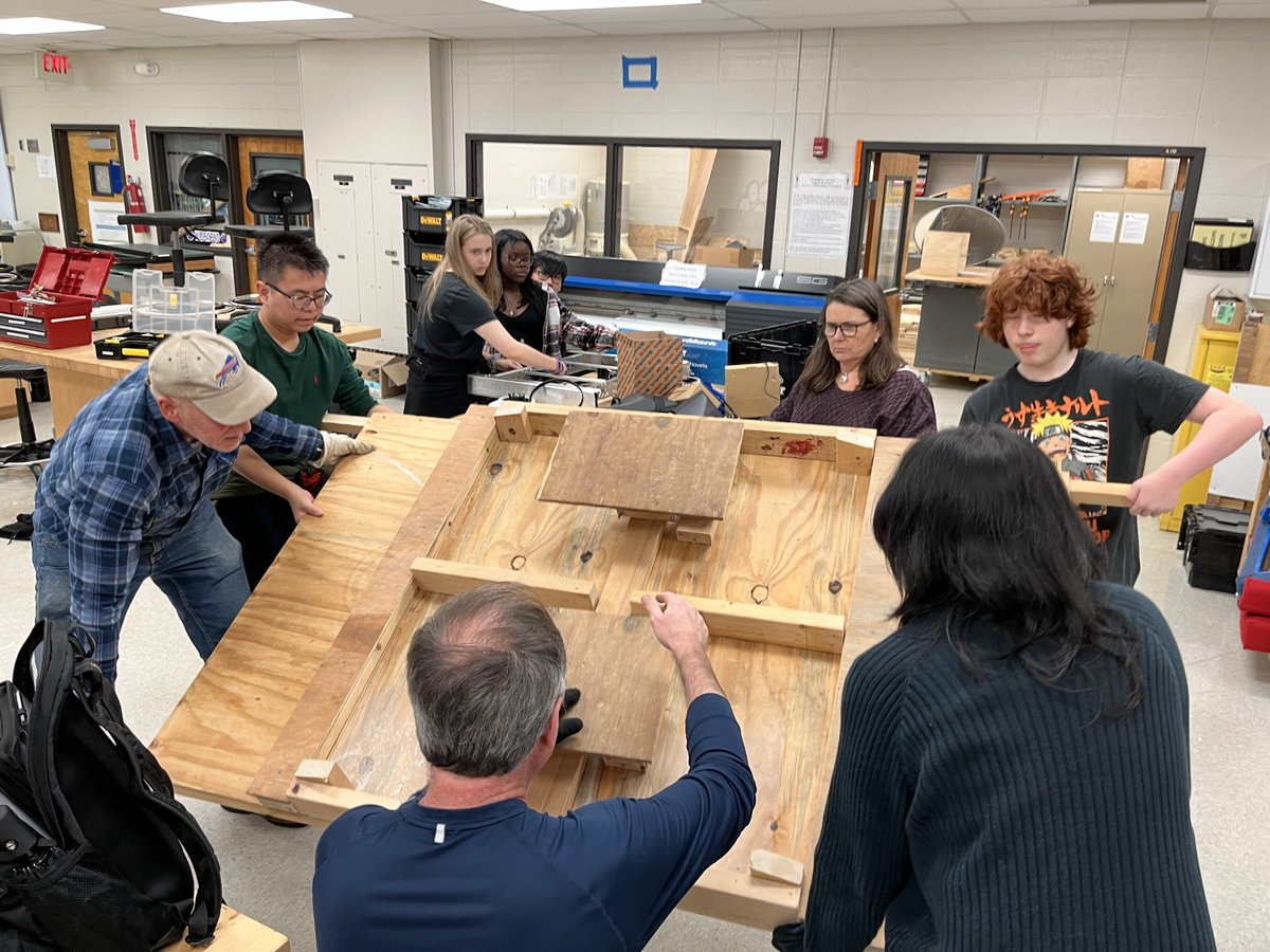 FRC5293's tweet photo. Great workday - worked on claw prototypes, built &amp; tested the charge pad, and finished drivetrain ⚙️ https://t.co/YtTXhPiwfD