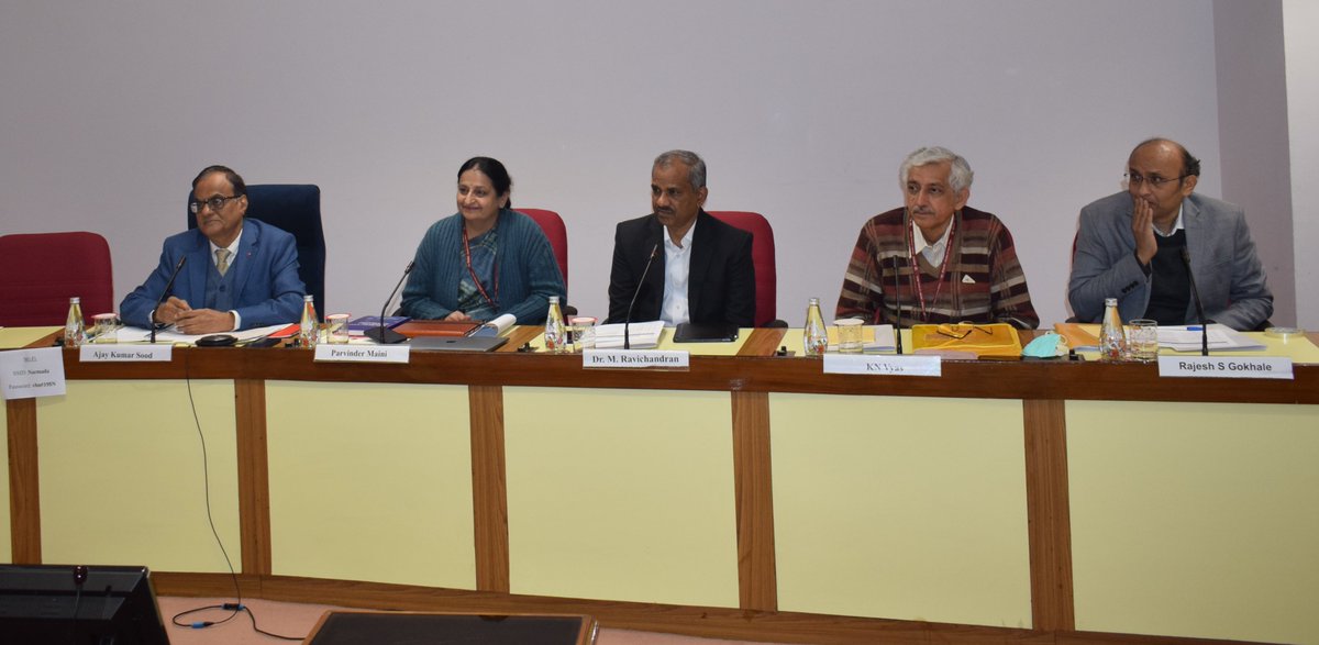 IndPNJapan's tweet photo. The Office of the Principal Scientific Advisor to the Government of India conducted the 22nd meeting of the Prime Minister’s #Science, #Technology, &amp; #Innovation Advisory Council at Vigyan Bhawan Annexe on 19 Jan.

#PMSTIAC https://t.co/m75Rk2kt5m