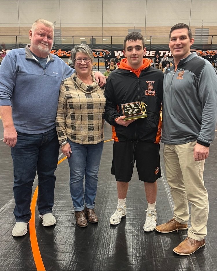 Congratulations to Anthony Sherman who was named this year’s recipient of the Mike Ducharme Award! Anthony exemplifies what it means to be a Warrior and we are proud of everything he has accomplished during his career at Lincoln-Way West.