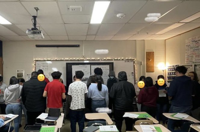 DrCarolSalva's tweet image. Loved being back in high school #Newcomer classrooms in Omaha Public Schools. The teachers have created spaces that are so beautifully inclusive. I loved modeling #PWIM, #QSSSA &amp;amp; #CocreatedText.  So much listening, speaking, reading &amp;amp; writing. 🙌🙌🙌

@OmahaPubSchool