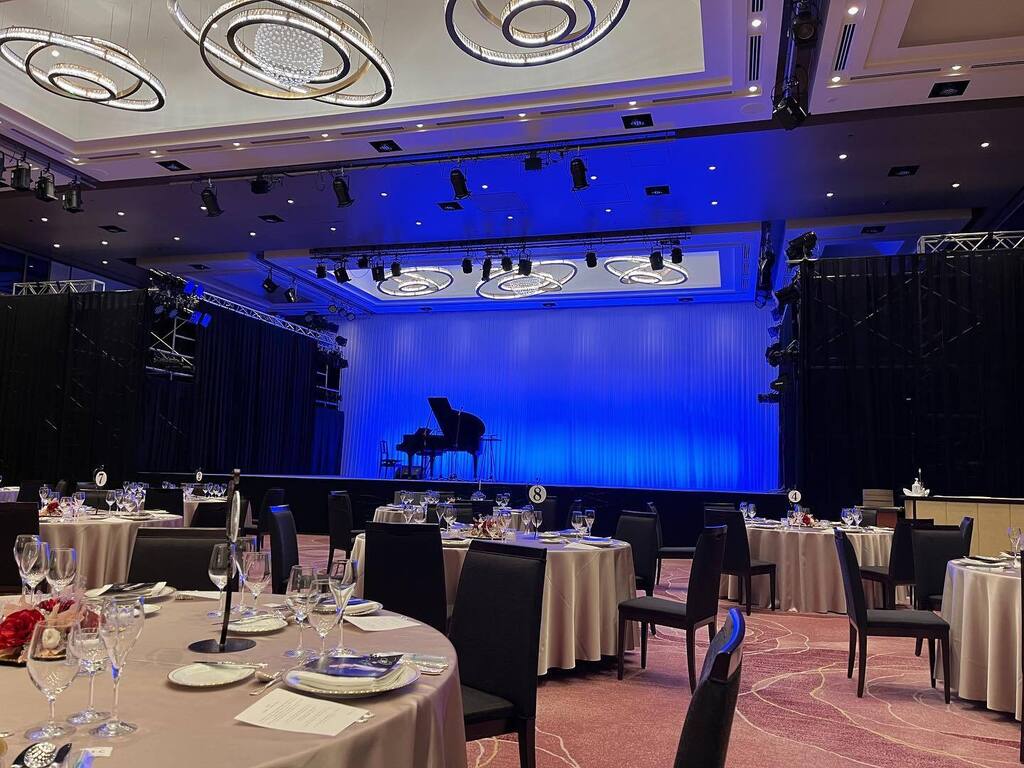 jssinc_co_jp's tweet photo. 【現場紹介】東京會舘
#jss #pa #stage #音響 #sound #stagelighting #electrovoice #yamaha #yamahaconsoles #ql5 #m7cl #microphones #ディナーショー #東京會舘 #東京會舘rose https://t.co/YIAQC7MuOr