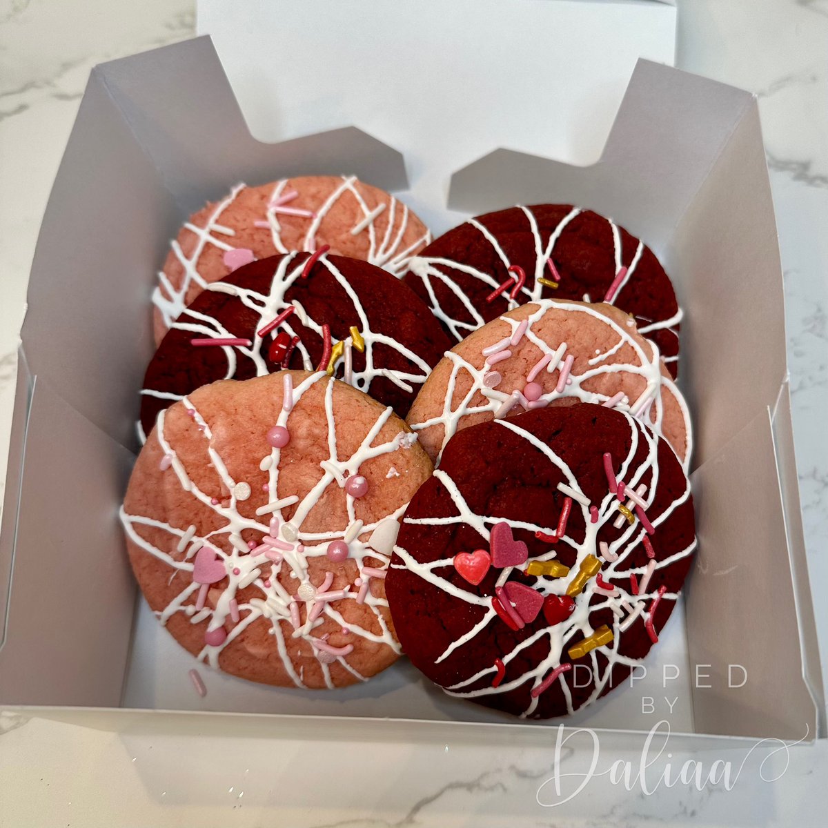 Friends and family! I’ve officially launched my Valentine’s Day preorders! Message me if you are interested! 
Also check out my IG page @dippedbydaliaa 🤍