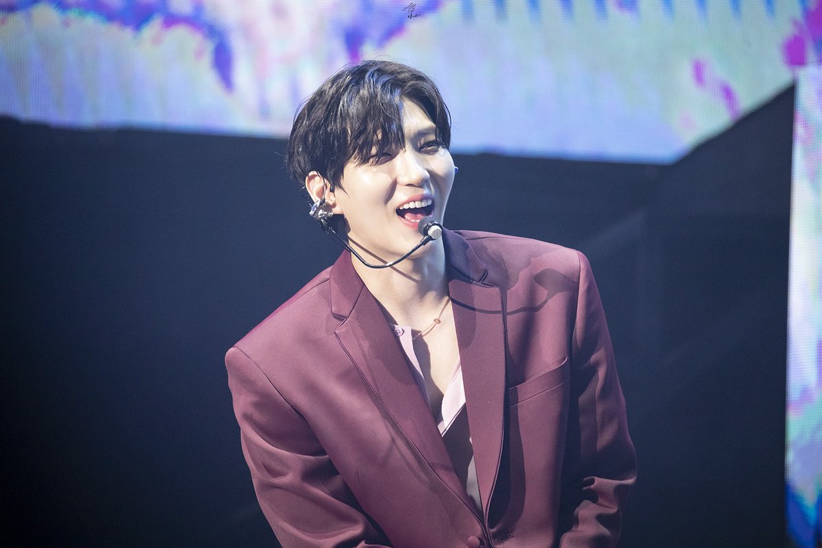 230106 빅스 ING콘서트

헤헤고양이 보고가세요!
보는데 나까지 행복해지는 매직🫶

#빅스  #LEO #정택운
#레오 #택운 #웨스트사이드스토리
 #웨사스  #택리프 
#VIXX  #Gonna_Be_Alright 
#ING #As_Always 

<a href="/JUNGTW_LEO/">VIXX_LEO 정택운</a>