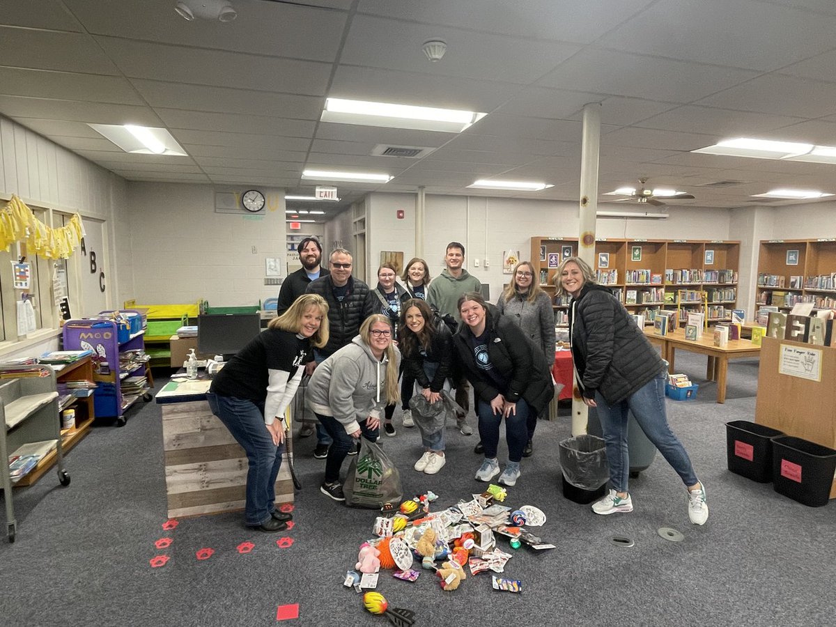 Thank you to our partners <a href="/advisorsexcel/">Advisors Excel</a> for their support of our school.  Our <a href="/CentralPauline/">Pauline Central Primary School</a> jaguars are so motivated by their new prizes. #wearePC #PCMissionPossible