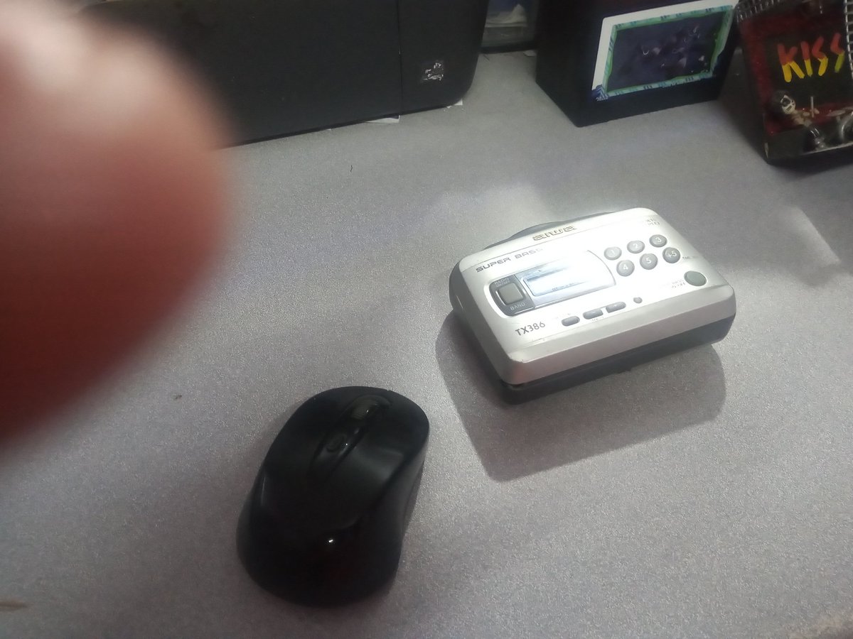 Hell_Billi's tweet image. Mira y sirve bien @eljikote @dvalentineblack #LRDR