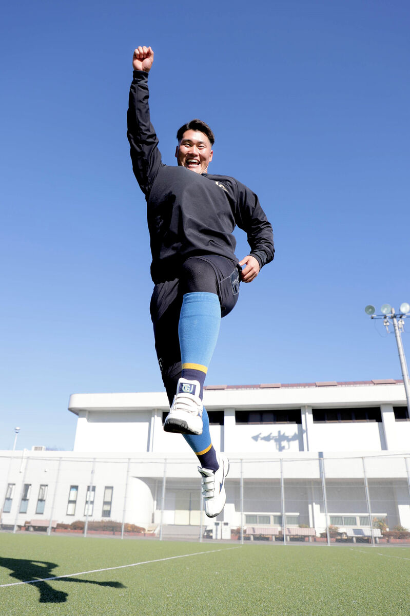 hochi_npb's tweet photo. 【 #大学野球 】近畿学生2部の太成学院大にプロ注目の二刀流がいた！最速153キロ右腕の田中大聖は驚異のOPS　 https://t.co/EAeGtPba4N #野球 #baseball #yakyu https://t.co/cLNDyzpMv8