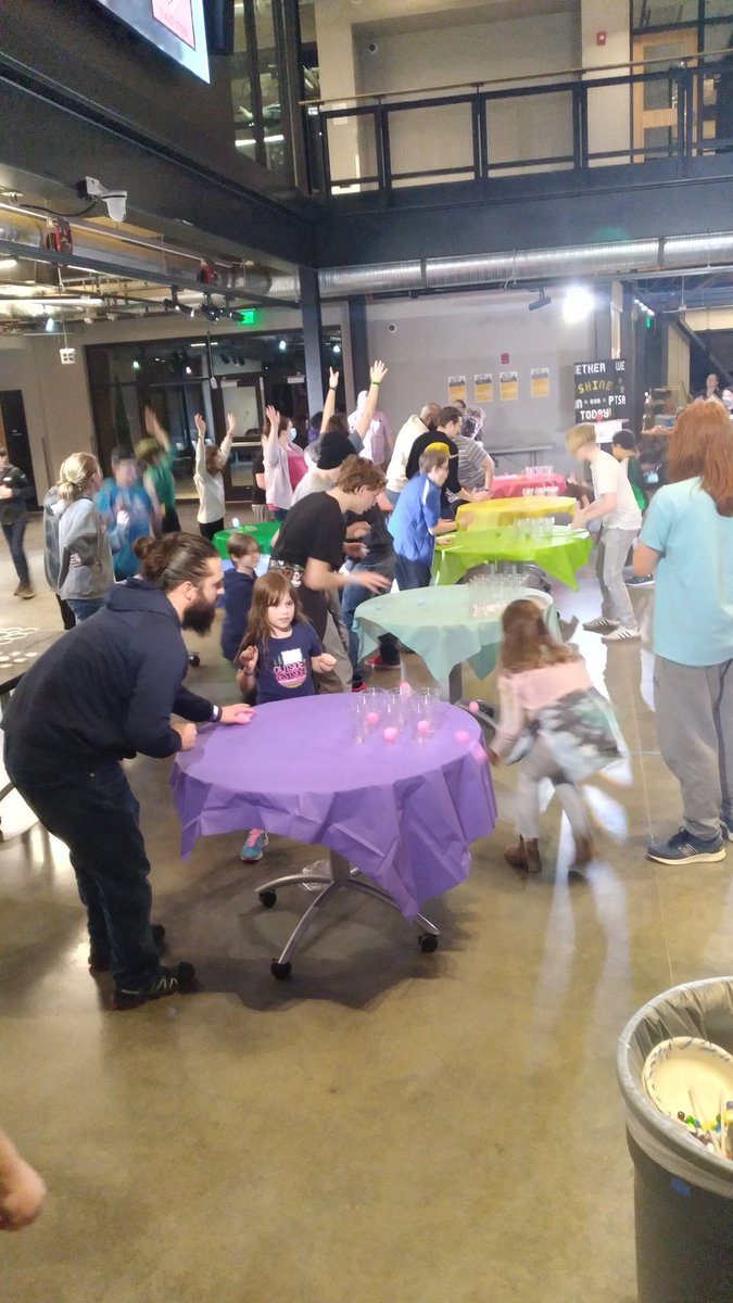 dmeadevps's tweet image. Thanks to our amazing PTSA for the great time at the @iTechPrep Family Fun Night!