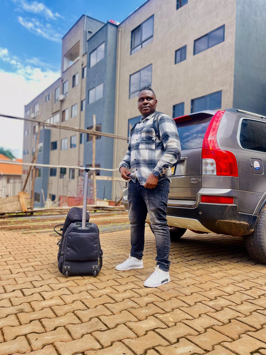 fredrickblessug's tweet photo. Let’s go for a trip https://t.co/n8oOQBvOm3