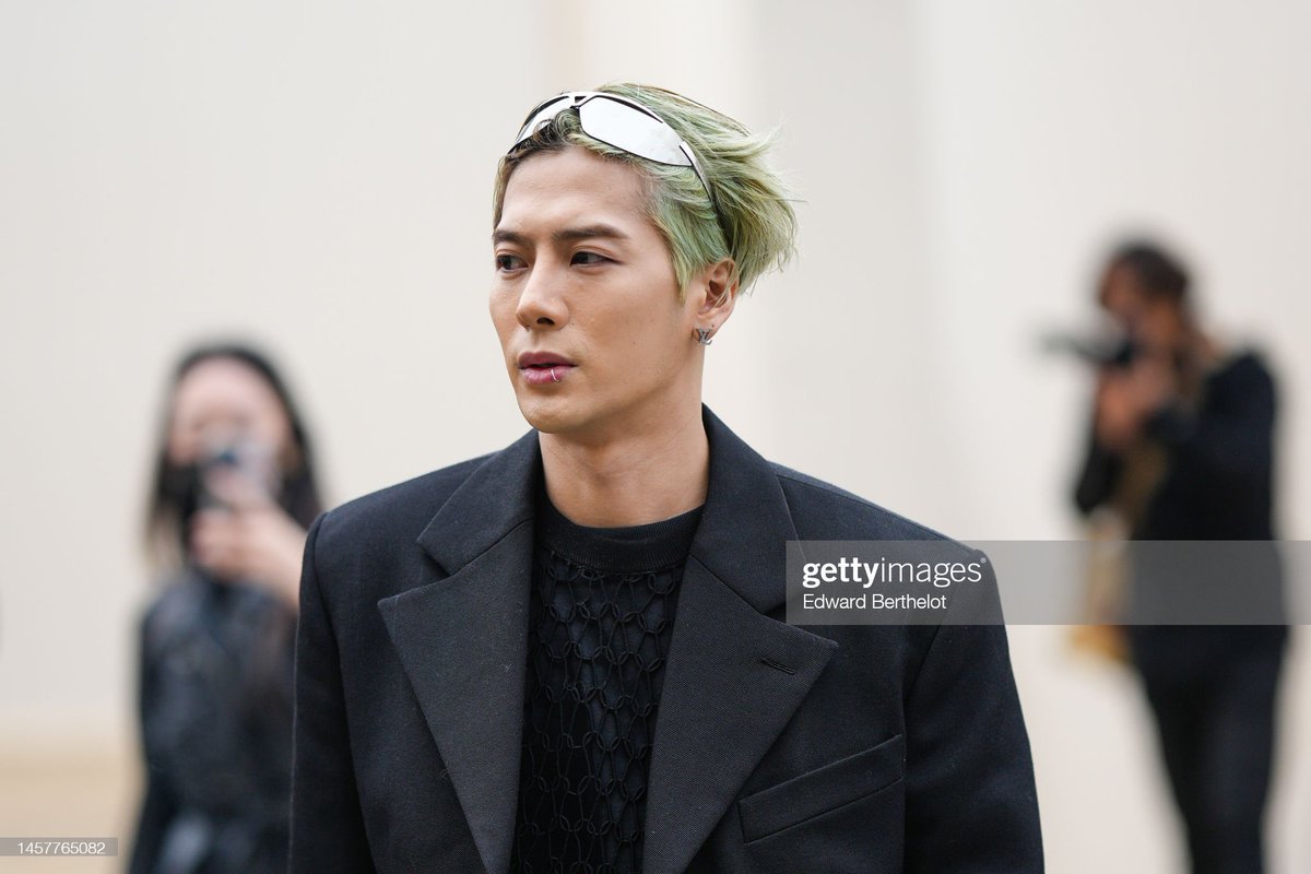 NiceTy4's tweet photo. 🥹🥹🥹 #JacksonWangParisFW_LV https://t.co/9BiaI311tt