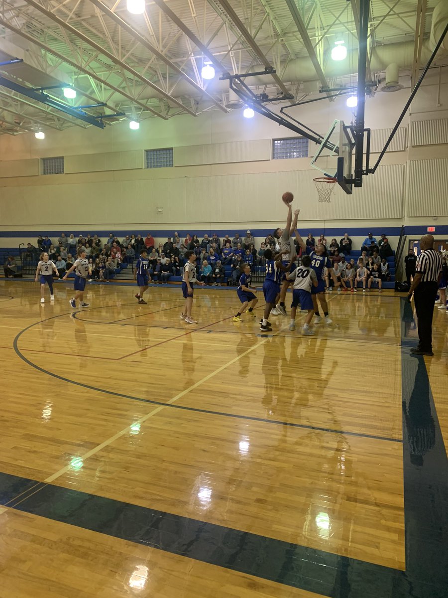 Carly Woolery tweet media