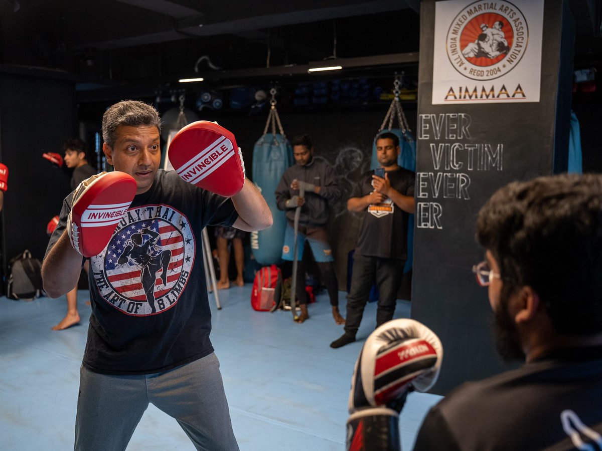 mfn_mma's tweet photo. What a brilliant event held by #wckickboxingusa @Daniel_Isaac75 @alanthebull at @MmaMatrix
.
Pro- Kickboxing is back!!! WCK enters the Indian sports circuit in 2023 #kickupastorm #prokickboxing #kickboxing #wck
A special thanks to @iTIGERSHROFF @AyeshaShroff #kishushroff https://t.co/mkjUOrZxSD