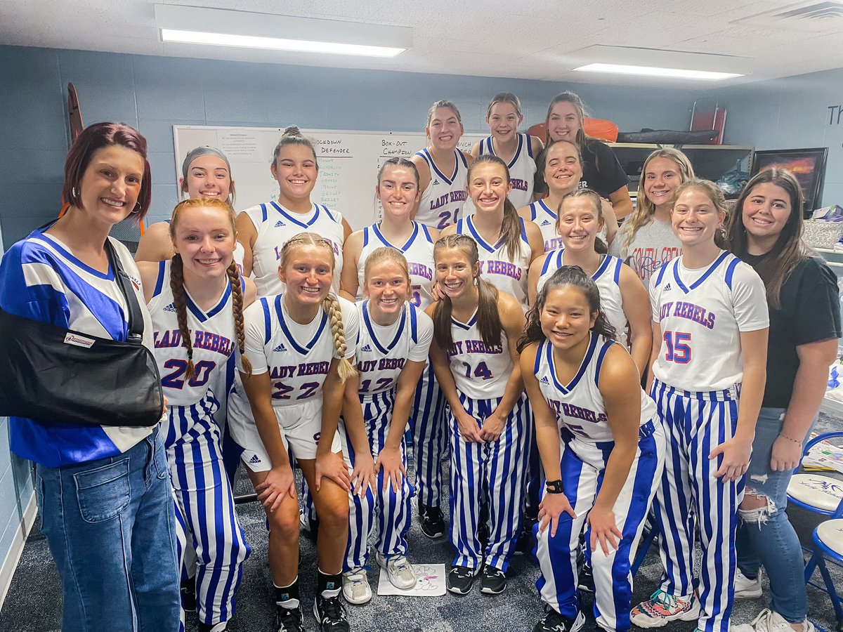 Lady Rebel legend and all-time leader in rebounds Mackenzie Payne (Crowe) was gracious enough to join us pre-game to talk to our kids…thank you for joining us tonight!