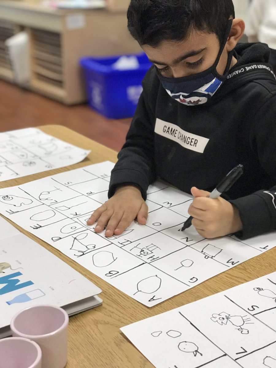 InspirationsinK's tweet photo. In the Art Studio..a well loved activity with sharpies and water colours! ❤️ https://t.co/07PkuJg5WM
