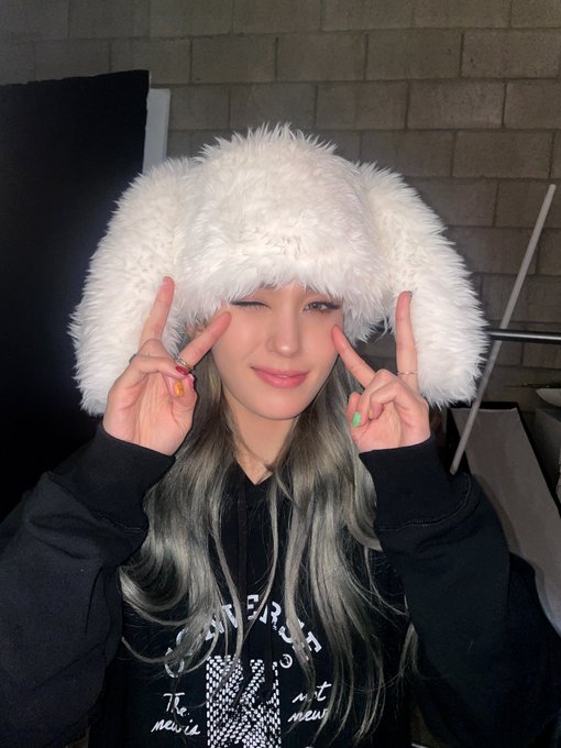 토끼해니까ㅎㅎ 즐거운 설 연휴 보내쟝!!🖤🐰 #뭉치들내말좀들어봐 https://t.co/h3CatHBu0U<a href="/tag/%EB%AD%89%EC%B9%98%EB%93%A4%EB%82%B4%EB%A7%90%EC%A2%80%EB%93%A4%EC%96%B4%EB%B4%90"class="tags">#뭉치들내말좀들어봐</a>