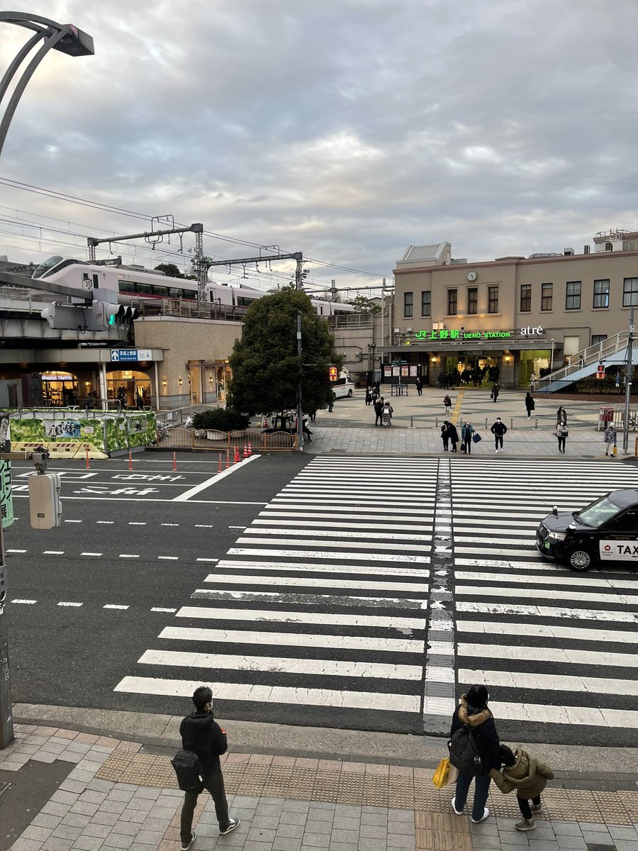 tantieng's tweet photo. 有人问，上野有什么好？为啥房价那么贵。是的，上野有新干线列车🚄，是铁道的重要大站。四通八达。 https://t.co/12iMwKaadm