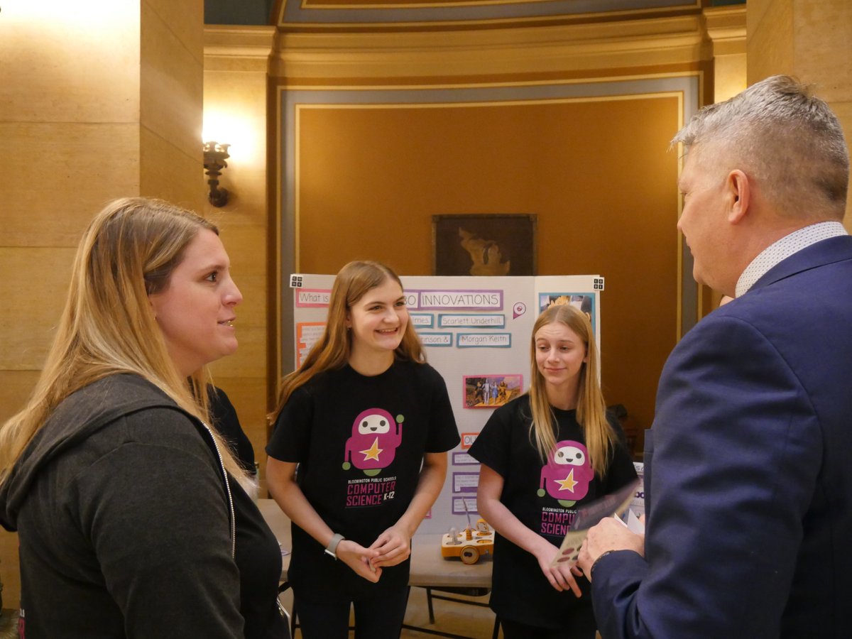 Today's Coding at the Capitol event was amazing. K12 Ss from all over #minnesota showing legislators the power of #computerscience. Thank you to @BestBuy @mntechassoc @CSforAllMN @codeorg @PLTWorg for organizing & all the schools that showcased their work #csforall #csk8