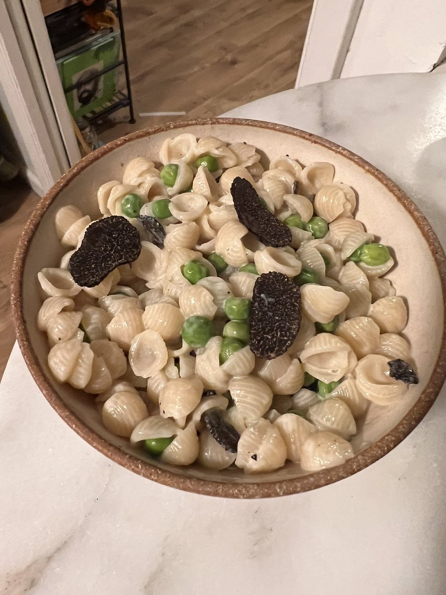 This is what happens when my wife is out and I’m left to make dinner for myself and my 6 yo. All we had was fresh black truffles and boxed Annie’s Mac n Cheese.