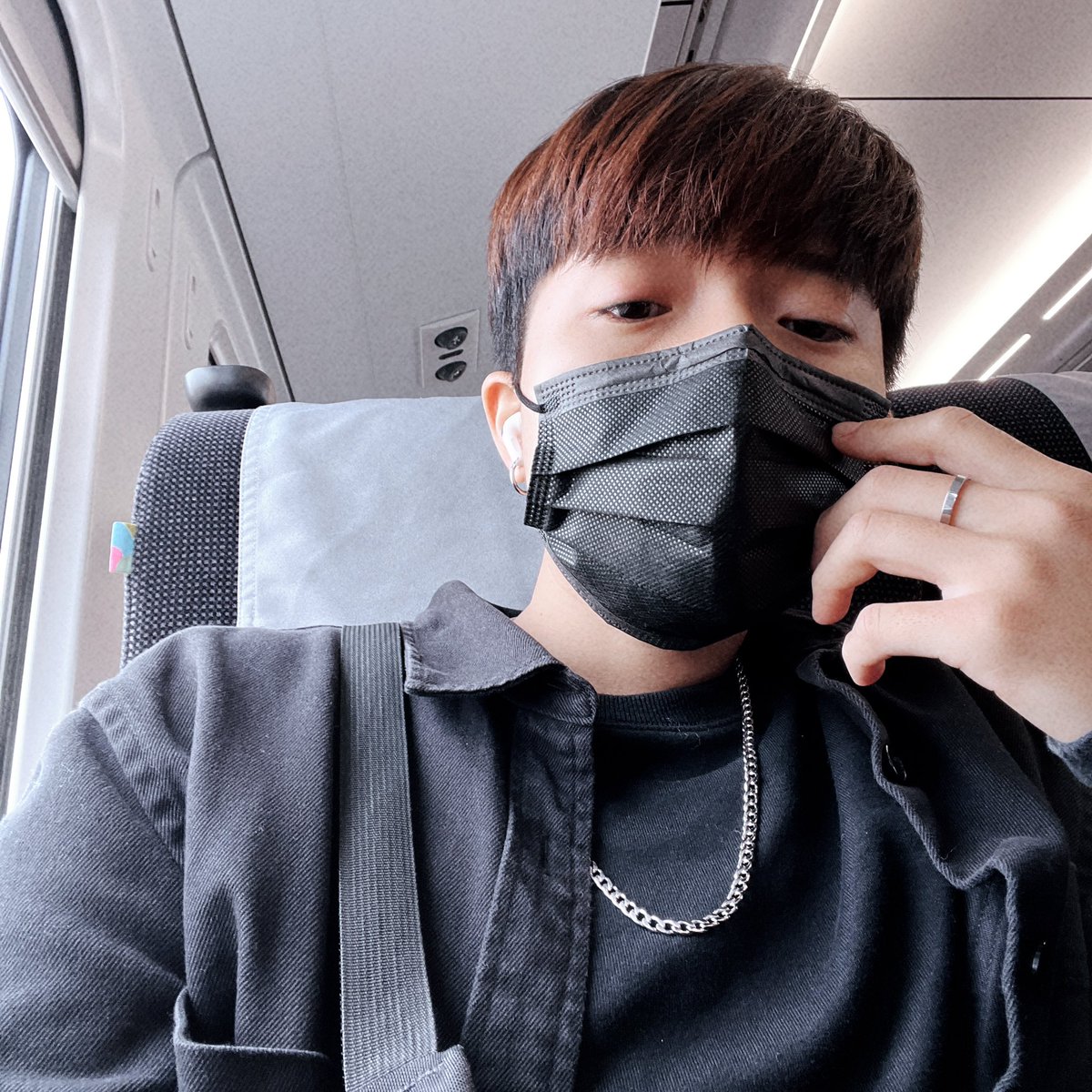 IMY63585839's tweet photo. 過年過節要陪你嗎？😊 https://t.co/N2o2TJPpk8