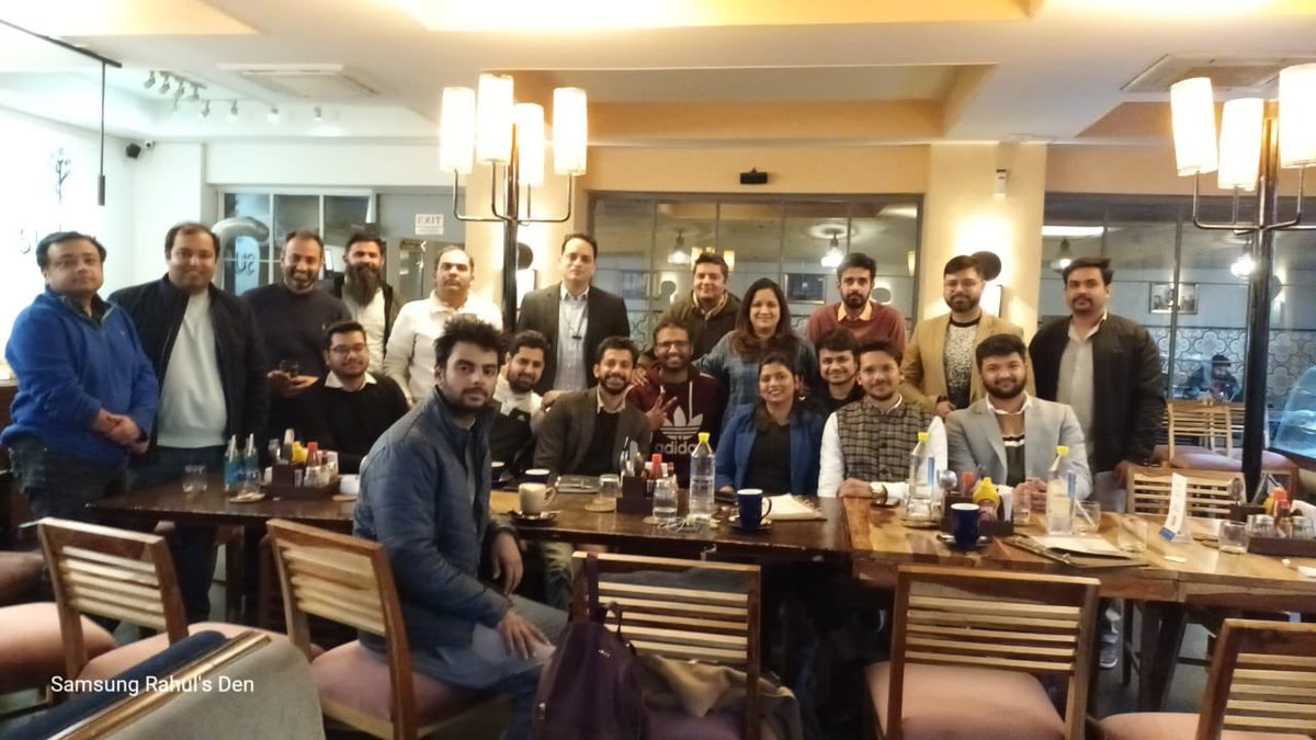 lathika_pai's tweet photo. Met some amazing founders in Jaipur last night! Thanks @rsingh4u for bringing them all together. @msft4startups https://t.co/S1iX0FqCg2