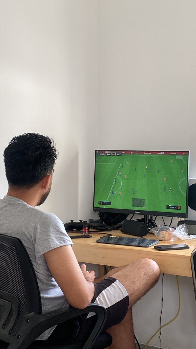 balap karung tweet media