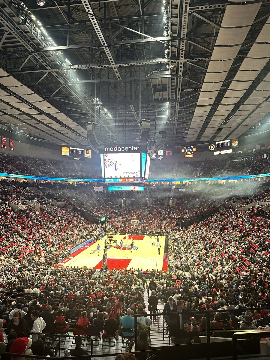 bohannibal's tweet image. Weed smoke #modacenter #RipCity