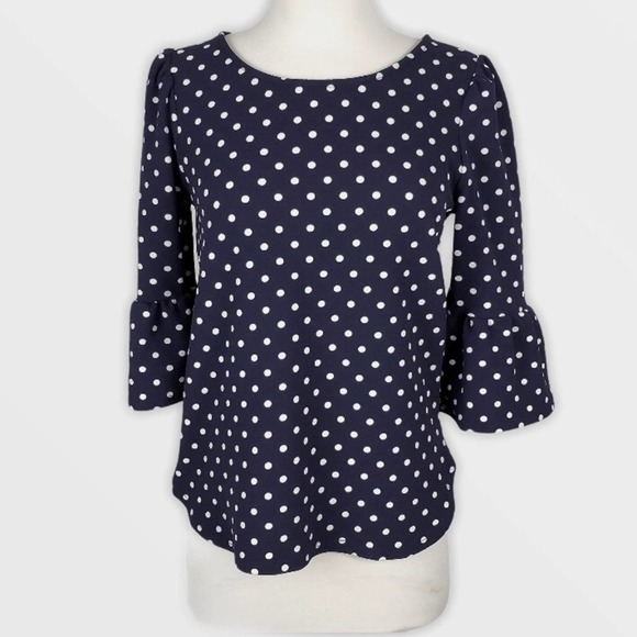 queendom_basic's tweet photo. So good I had to share! Check out all the items I'm loving on @Poshmarkapp #poshmark #fashion #style #shopmycloset #ralphlauren #greenenvelope: https://t.co/64hDxzXLg2 https://t.co/SWg6aOC80T
