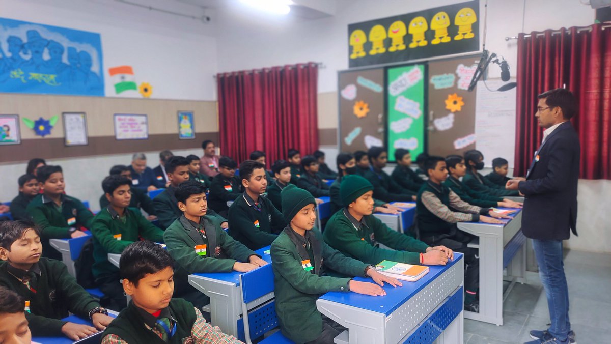 KautilyaBal's tweet photo. After a warm welcome of the distinguished guests by the School head Sh. C S Verma Ji, they were escorted by the NCC Cadets gracefully.

They observed classes of #MindsetCurriculums. They interacted with students and shared their experiences &amp; learnings too!

2/n https://t.co/a6uEWRhzta