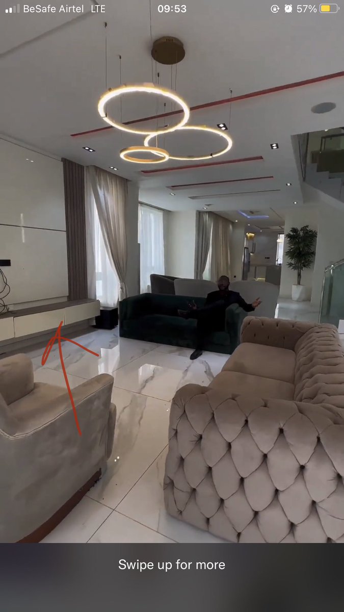 Can’t even maintain straight lines for this? 895k dollars for this rubbish?

With the sofas and all looking out of place.