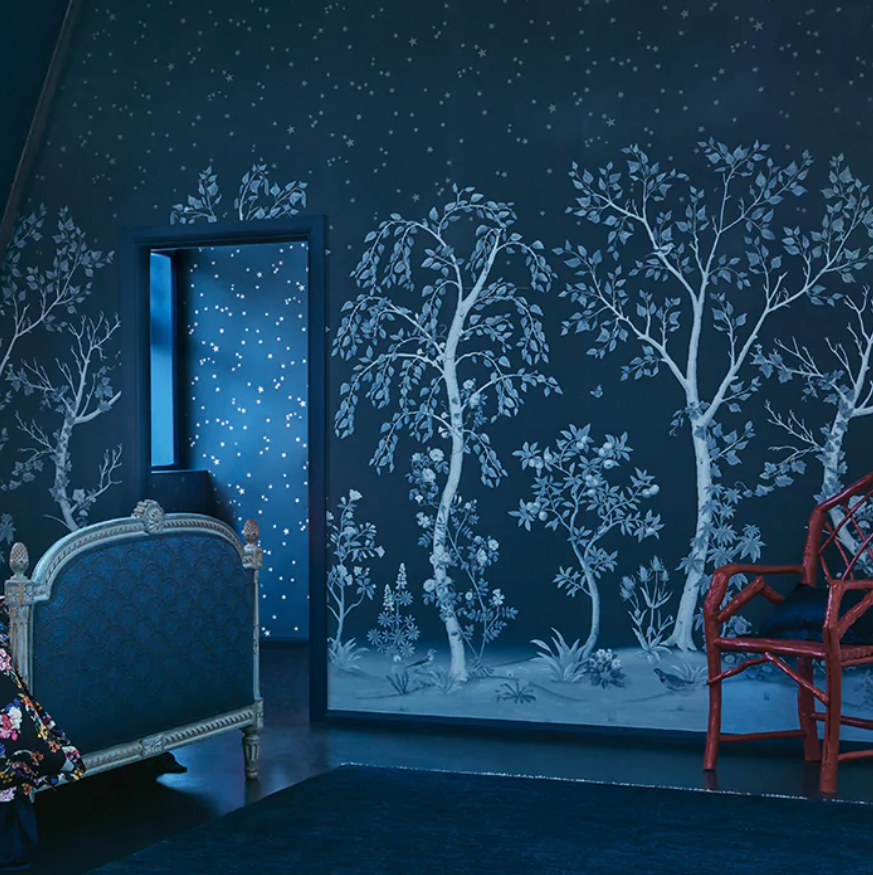 ZenteriorD's tweet photo. Lovely meeting going over new collections this week. I'm so in love with this mural paired with the stars wallpaper! I can't wait to use it... volunteers??

#interiordesignercornwall #mural #wallpaper https://t.co/px67CQxrzj