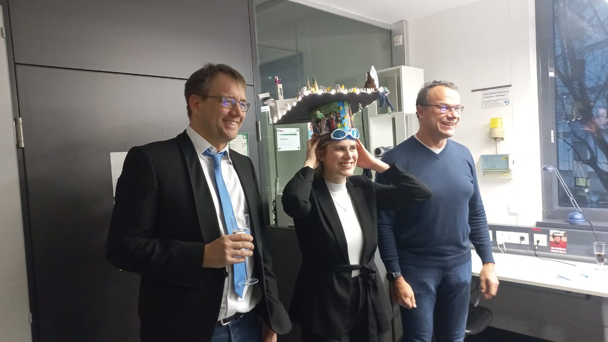 Congratulations to Hanna for successfully defending her PhD thesis! 🍾 Es ging sich gut aus!