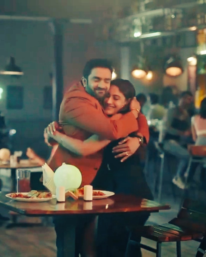 VahiniKrishna's tweet photo. Can't wait for the upcoming track of SS❤️ RajMeet vs Abhishek/Mannu vs Abhishek🤔😉 Aisa lagta hai ki writer has read my mind and brought Mannu's ex in her life and humhe BSY se thoda sa mukthi de😅🤣 It must be interesting
#SurbhiChandna #SunnySachdeva #Rajmeet #SherdilShergill https://t.co/afYHKqYDev