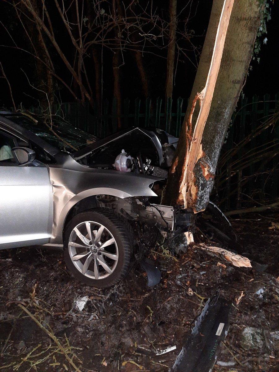 tvprp's tweet image. #XRT01 #TTCShift
Single vehicle RTC #FarnhamCommon
Yet another drink driver. When will they learn. #Itsnotwotherisk 
Driver and passenger given all clear at hospital. Hospital bloods procedure carried out. Rear seat passenger has internal bleeding so will be staying in hospital.