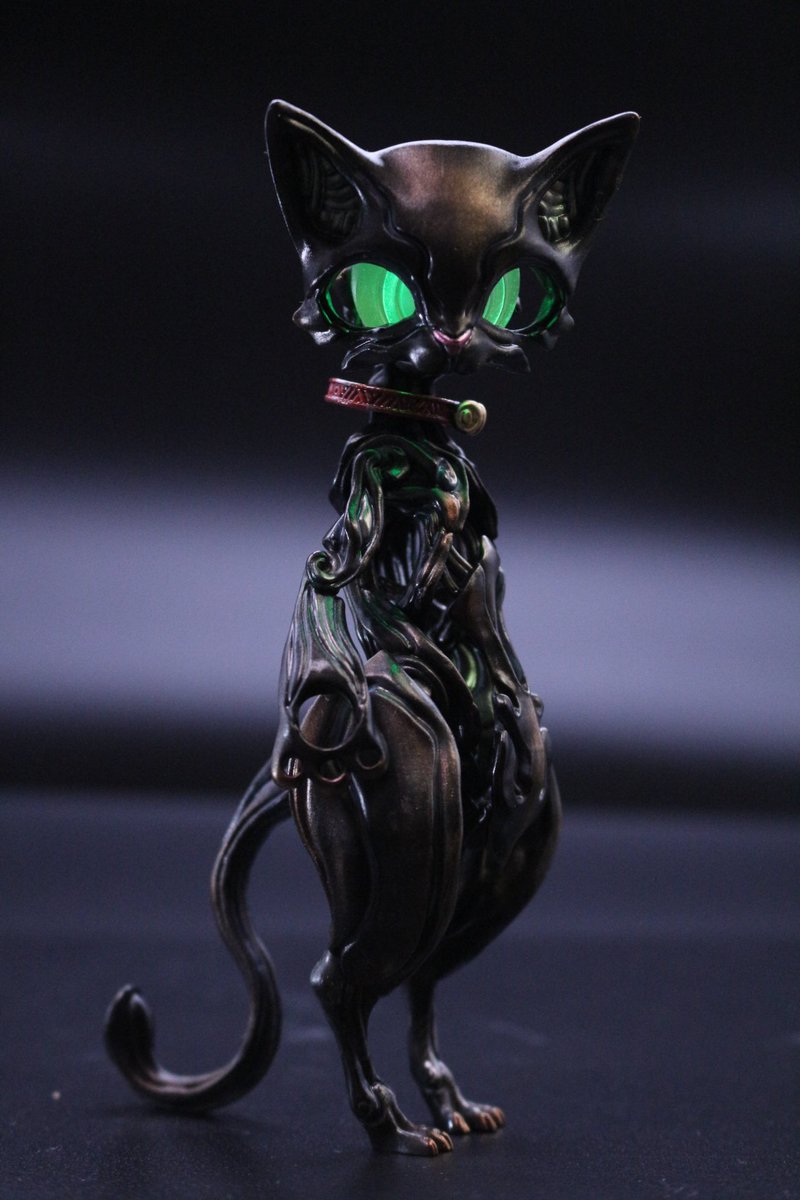 Yoshi6054's tweet photo. 写真追加！！
猫のお面取ると全然化け物に見えるのがお気に入りです。
生産はSS工房さんなので（@sswork_official ）めちゃくちゃ組みやすいです！ https://t.co/Iq8OPfAVxb