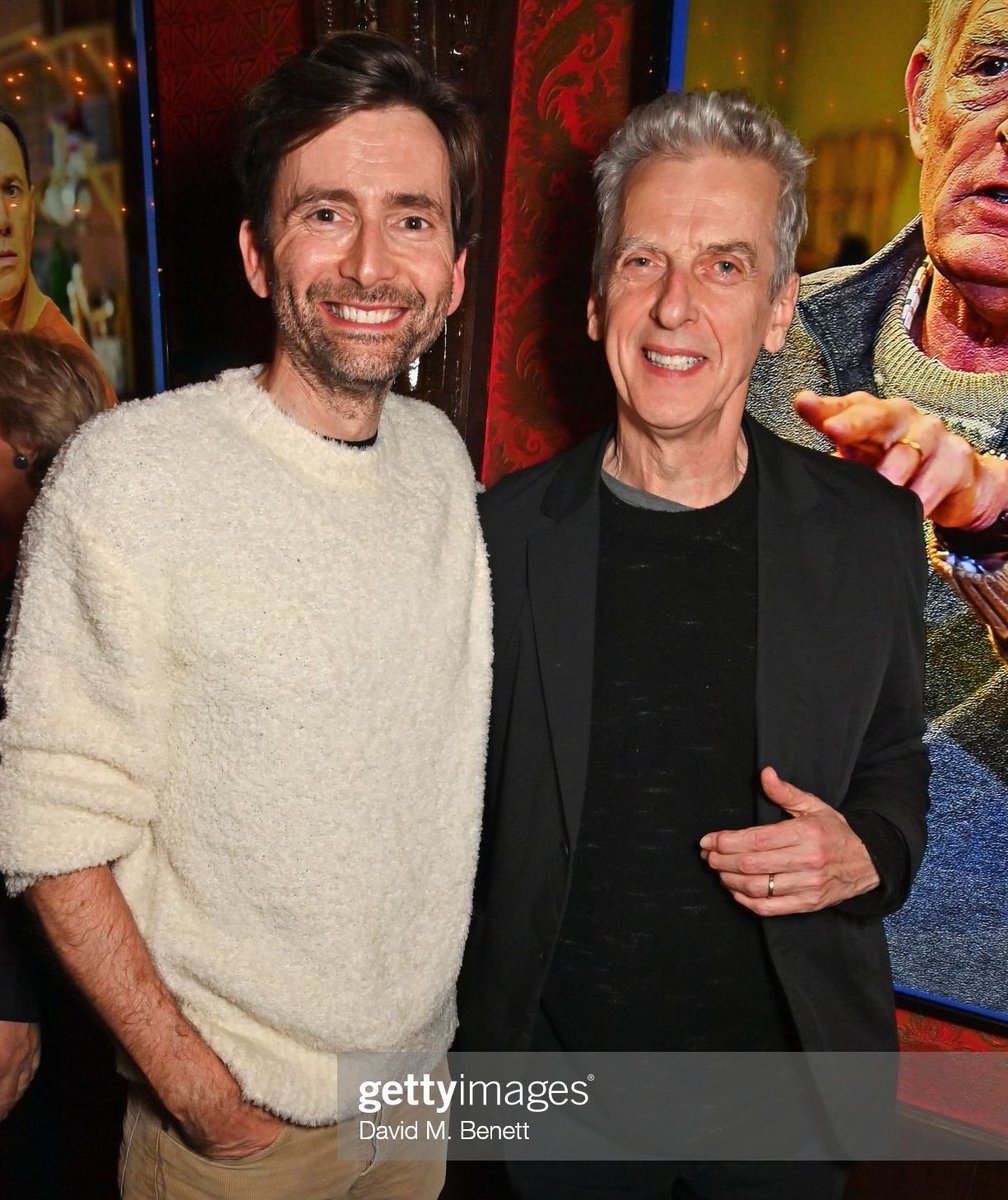 DrUnfuckable's tweet photo. PETER CAPALDI AND DAVID TENNANT?!?!?!? https://t.co/dxZODh9gkR