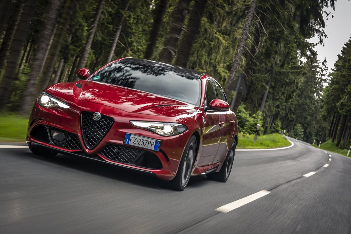 Alfa Romeo Giulia Quadrifoglio named Best Performance Car for Thrills at the 2023 What Car? Car of the Year Awards 👉 bit.ly/3Sgas5T 👀

#AlfaRomeo #cars #enzari #WhatCarAwards #italiancars