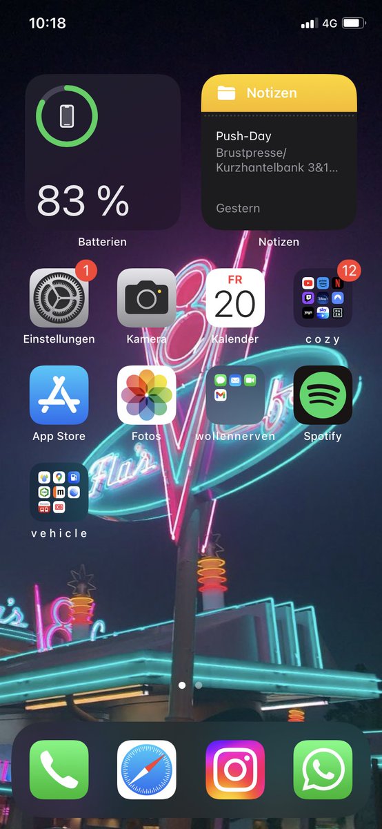 biignuuu's tweet photo. @mcky_tv Wer weiß woher der Hintergrund ist:) https://t.co/KgZvr6Xpeq